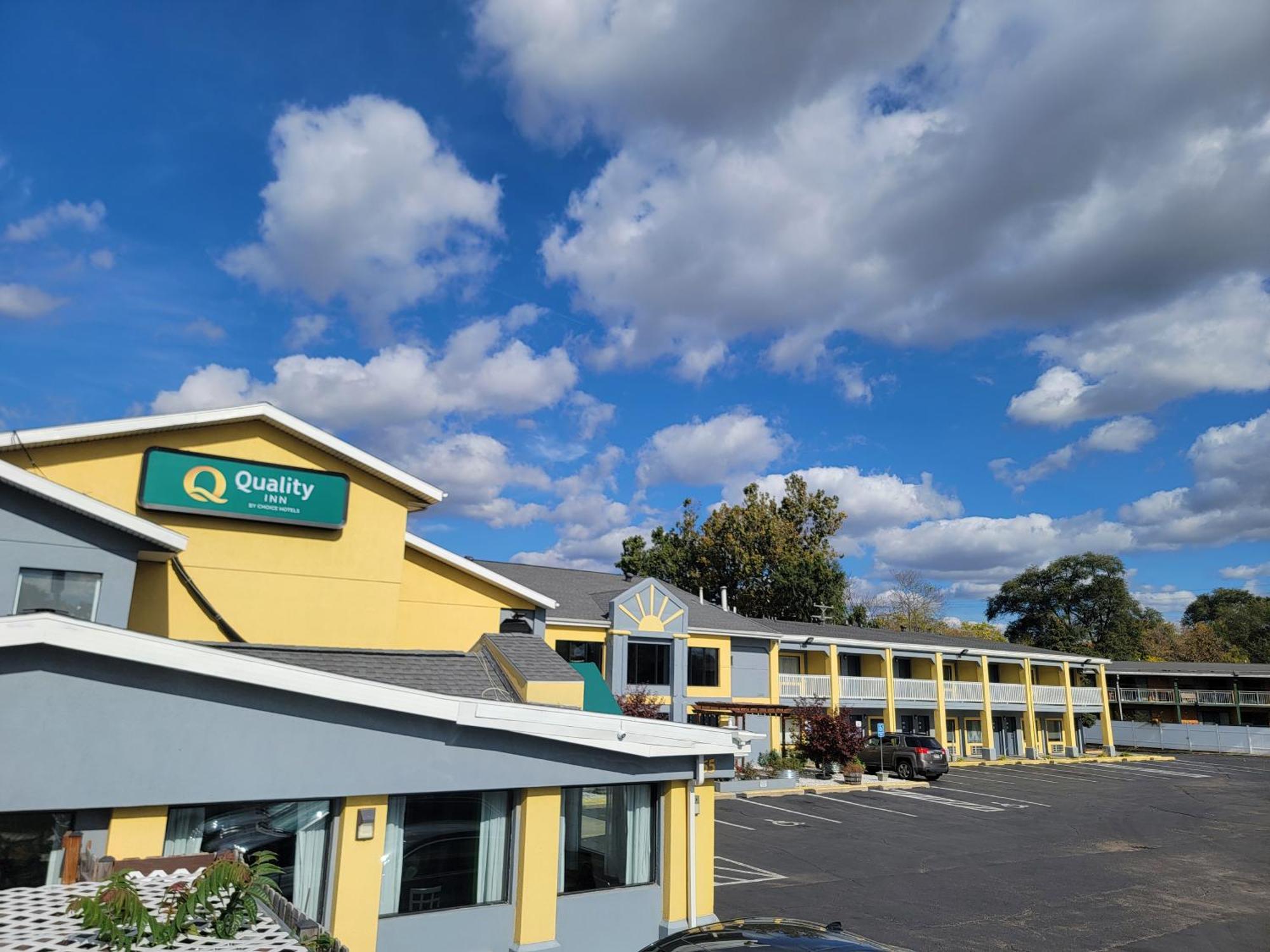 Quality Inn Grand Rapids Near Downtown Вайоминг Экстерьер фото